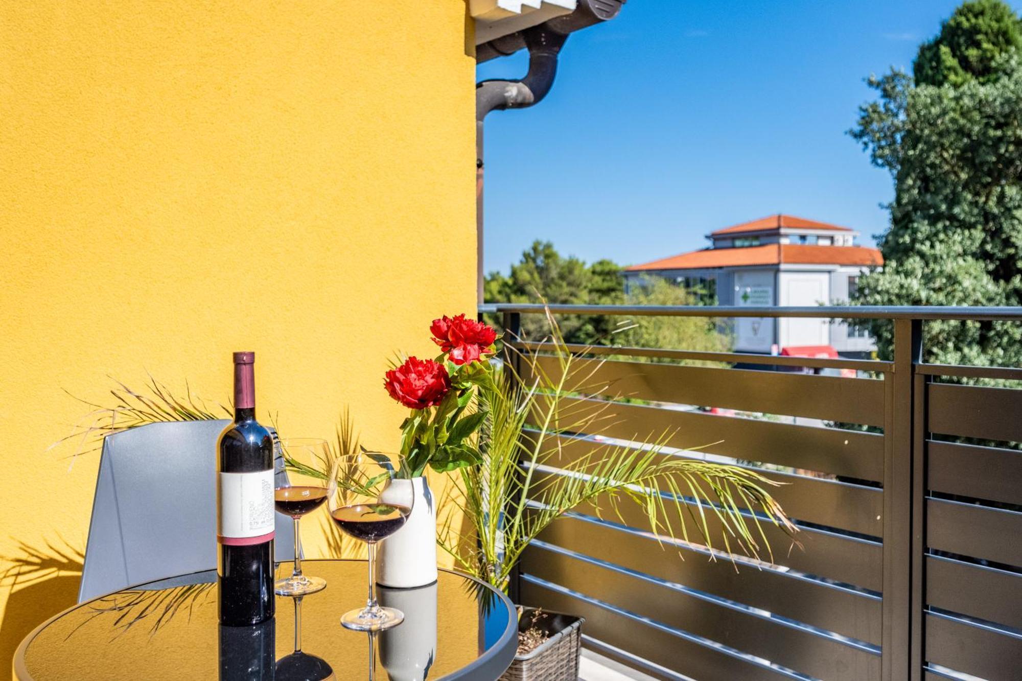 Sonia Rooms Pula Exterior photo