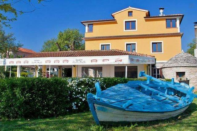 Sonia Rooms Pula Exterior photo